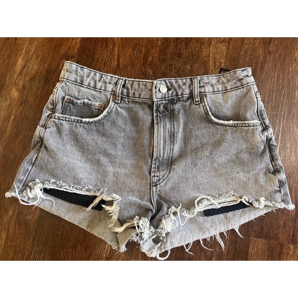 ZARA The High Waist Short Light Wash Denim Distressed Frayed Jean Shorts 12